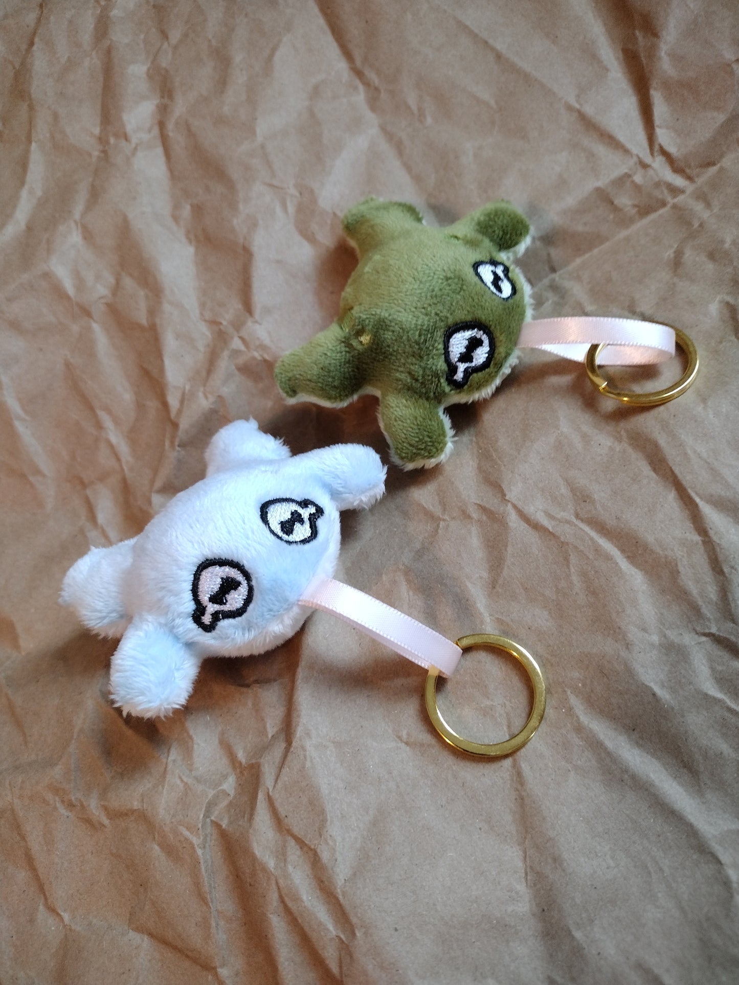 Squeaky frog keychains