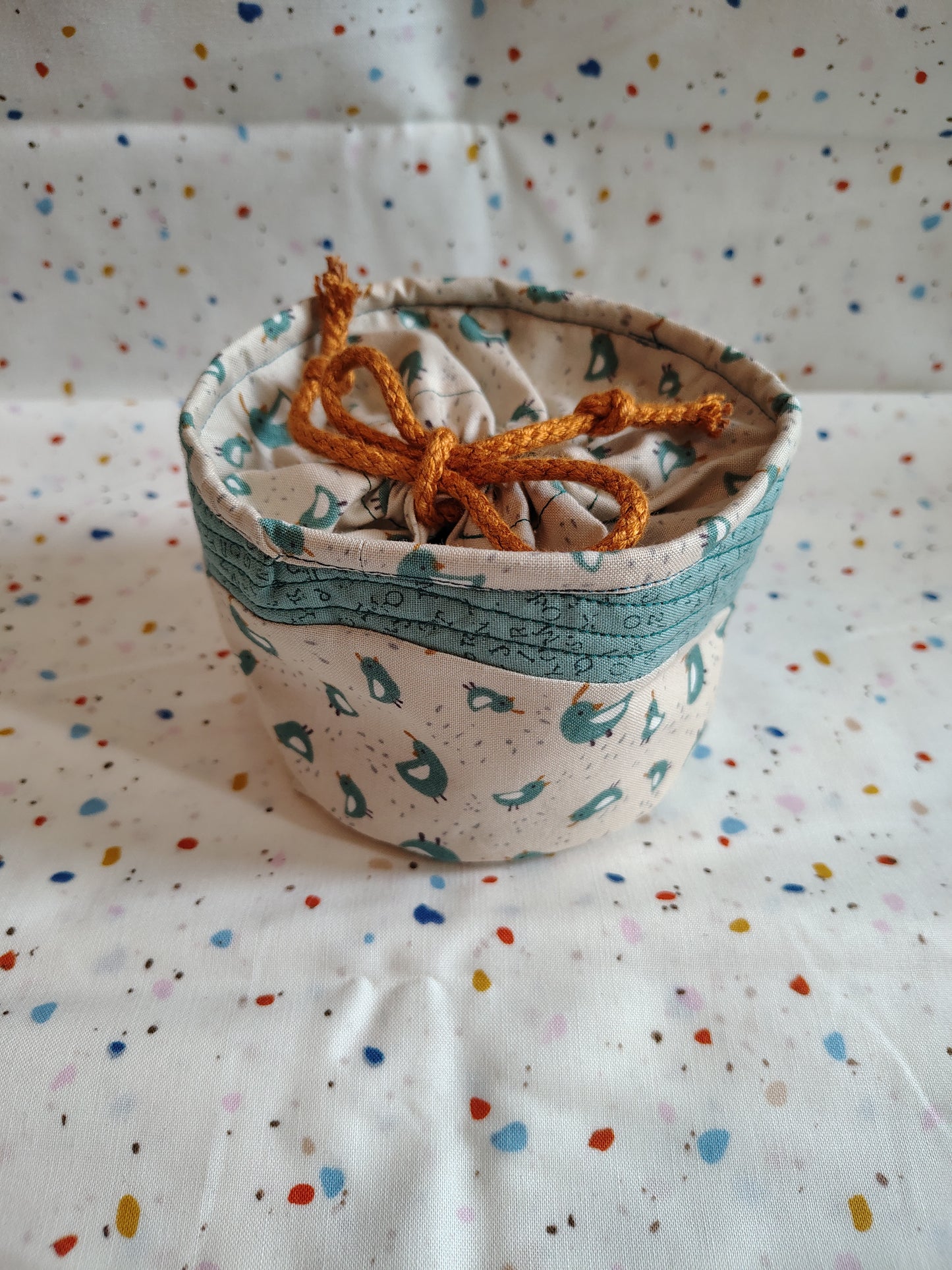 Quail bucket bags