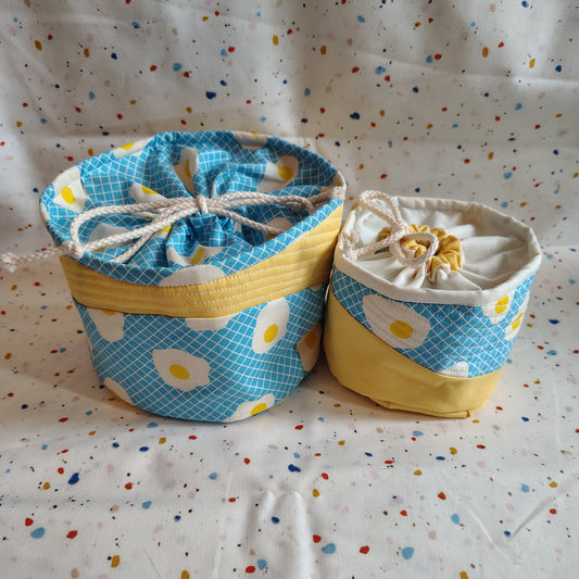 Egg bucket bag