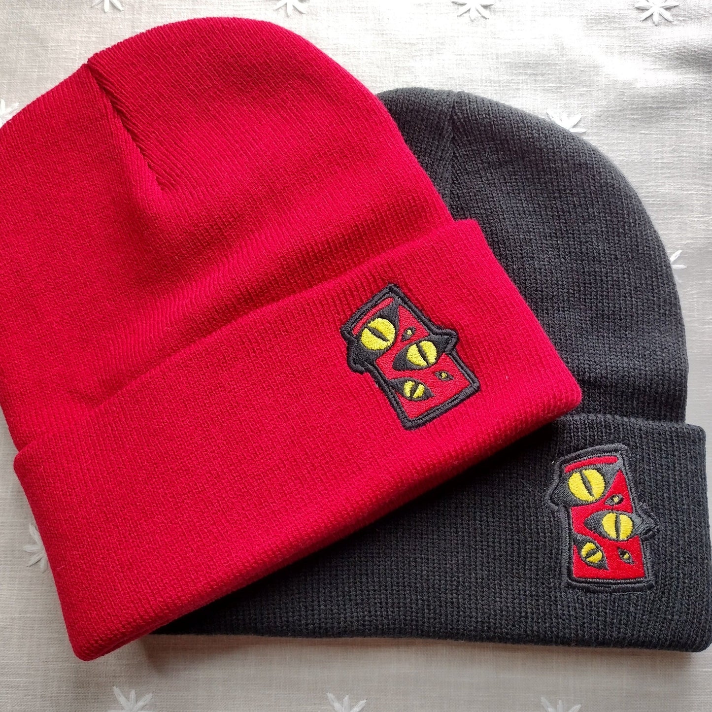 Demon eye hat